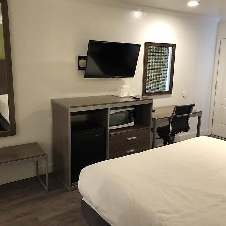 Gilroy Inn Dış mekan fotoğraf