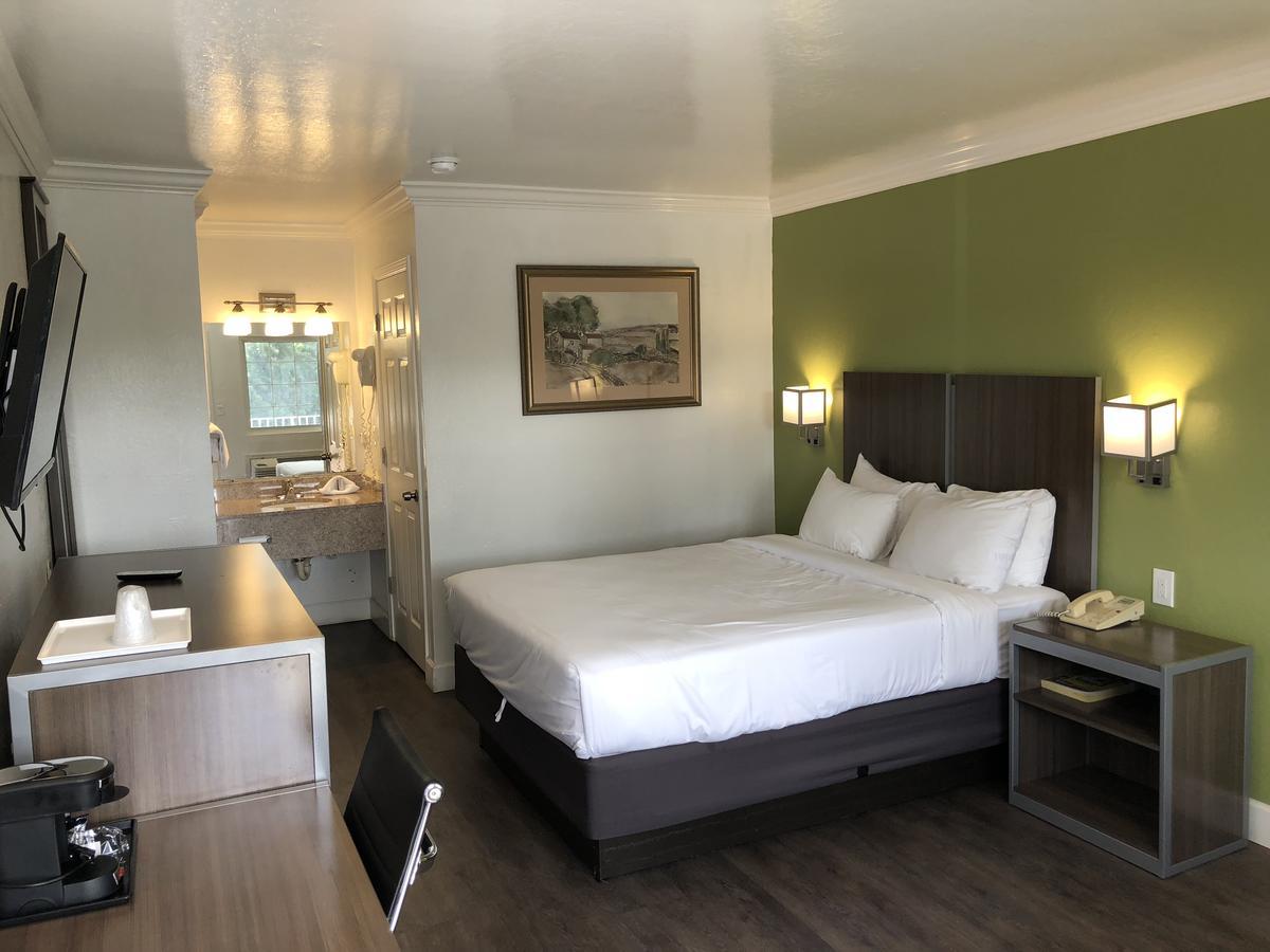 Gilroy Inn Dış mekan fotoğraf